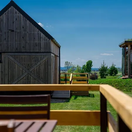 Horse Glamping Park * Cirkovce