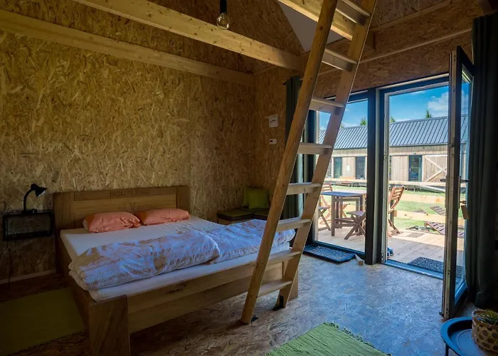 Horse Glamping Park *